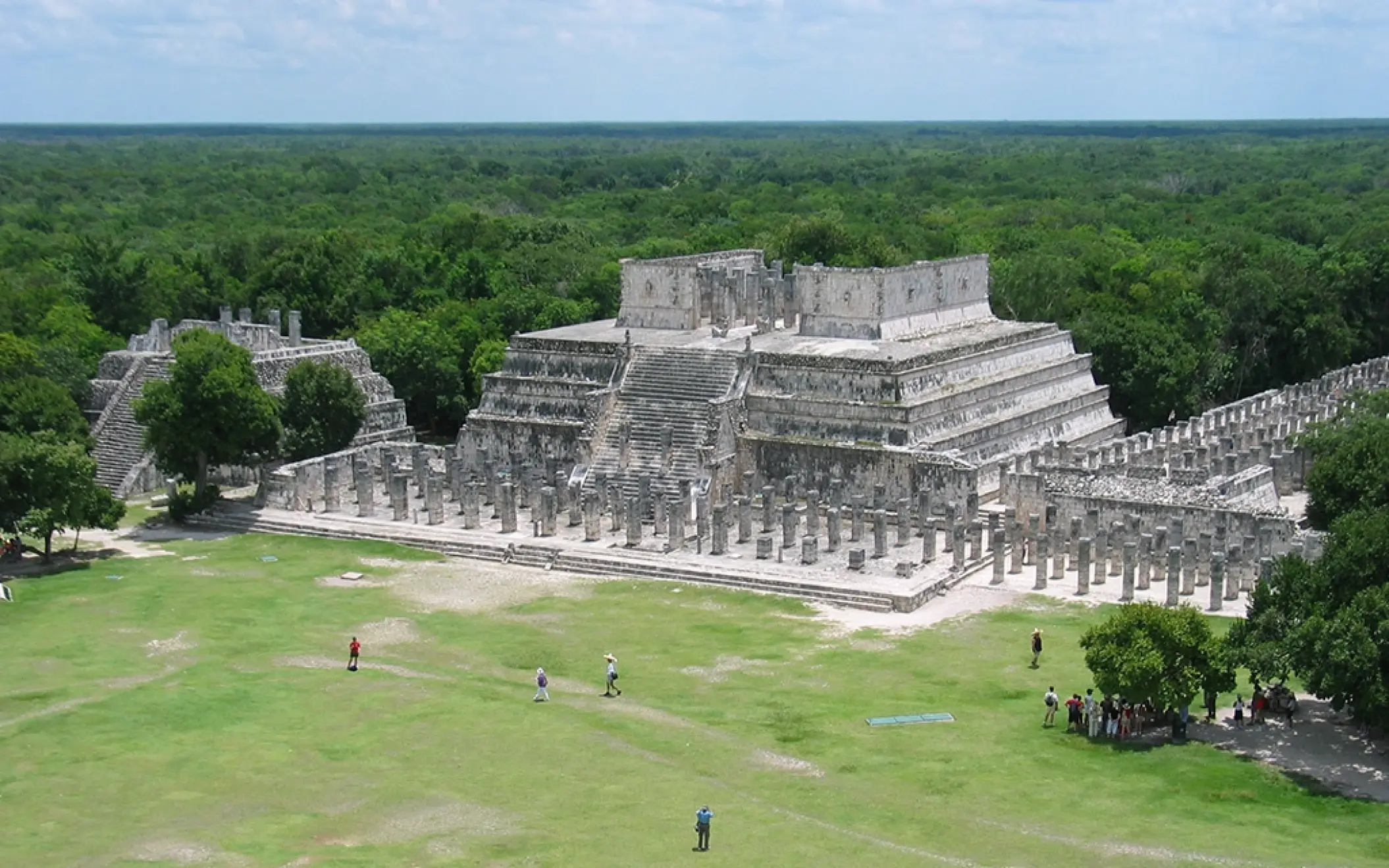 Plaza Mil Columnas at Chichen Itza, showcasing a majestic open space surrounded by historic columns