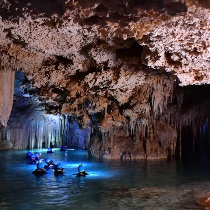 rio-secreto-night-swim-group