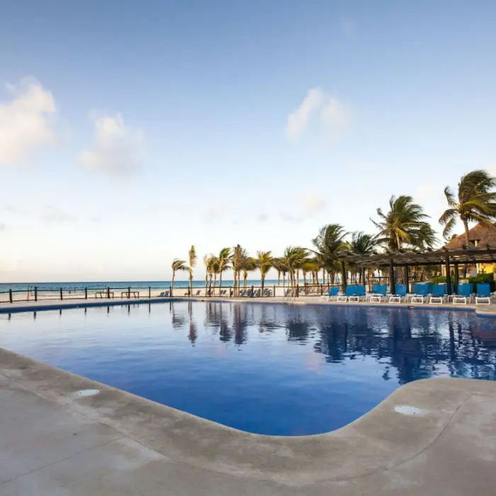 beachfront pool at Allegro Playacar