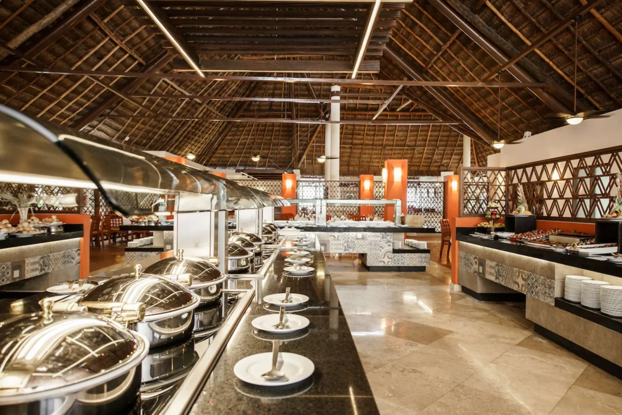 buffet restaurant at Allegro Playacar