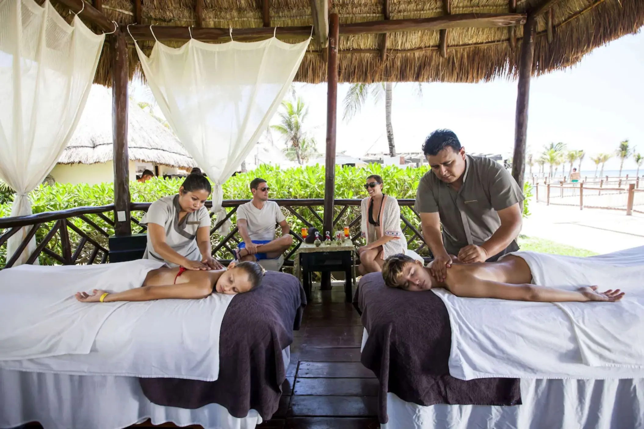 couples massage at Allegro Playacar