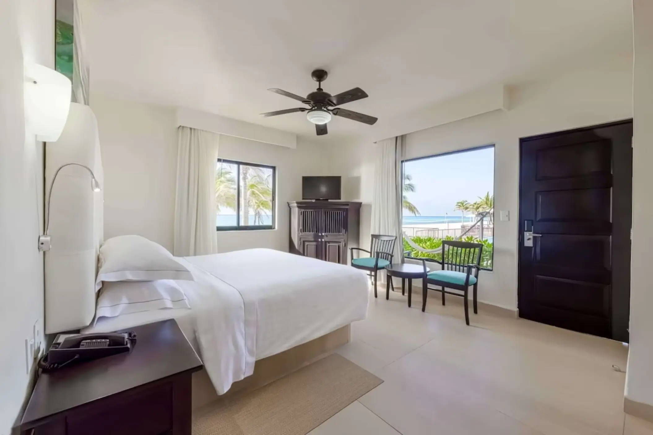 room with ocean view at Allegro Playacar