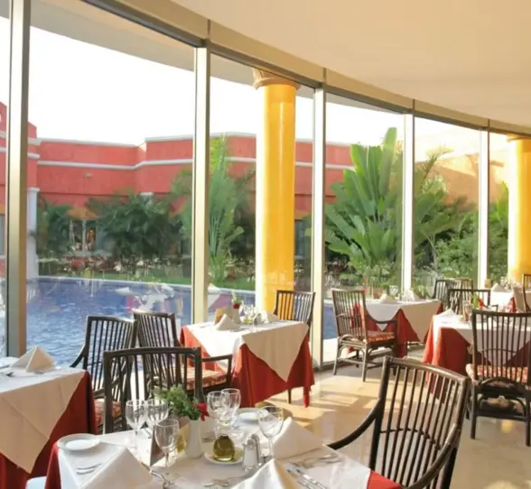poolside restaurant at Barcelo Maya Tropical