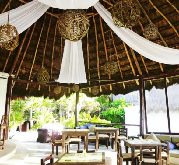 restaurant at Casa Violeta