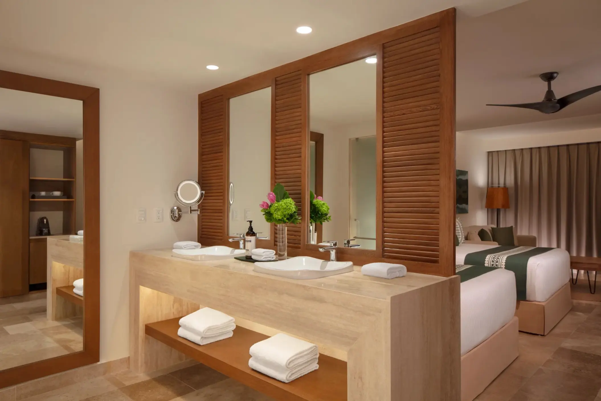Modern bathroom with double vanities in the stylish Junior Suite.
