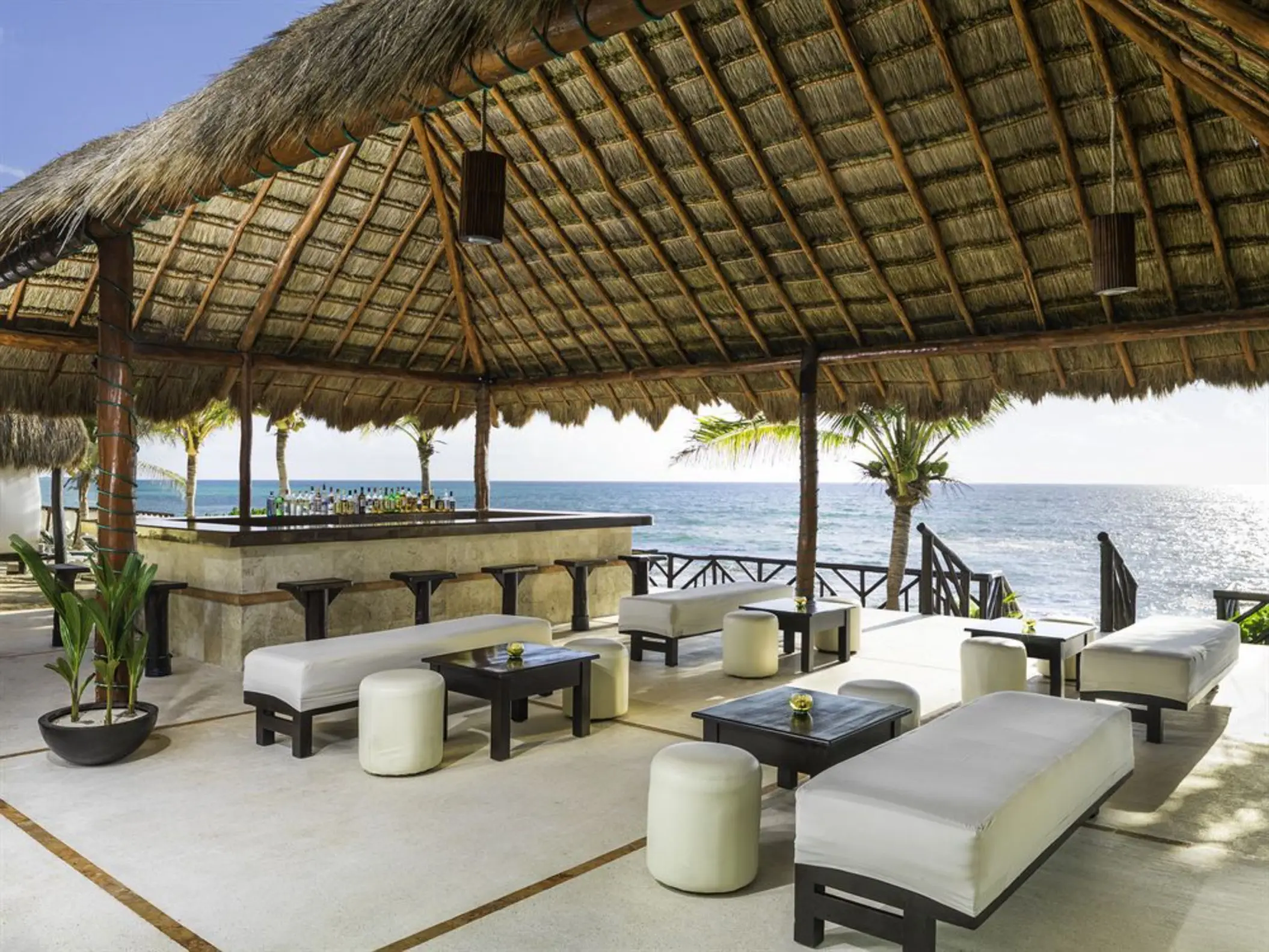 gaviotas seashore bar at El Dorado Casitas Royale
