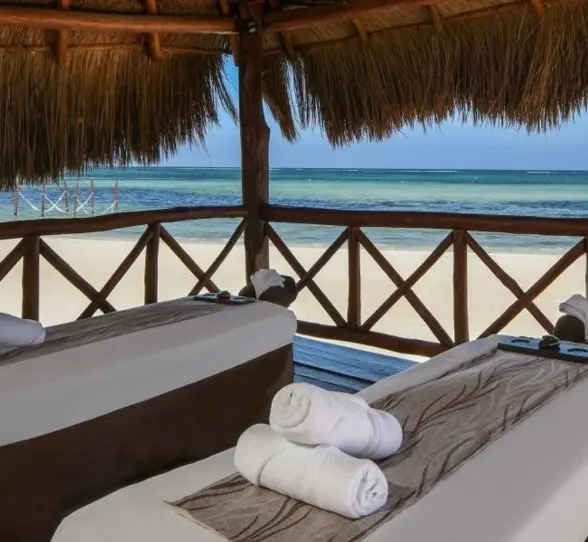 beahcfront treatment tables for massages at El Dorado Maroma