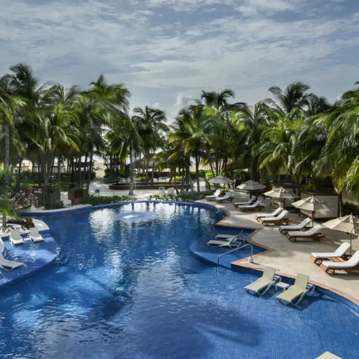 pool at El Dorado Maroma