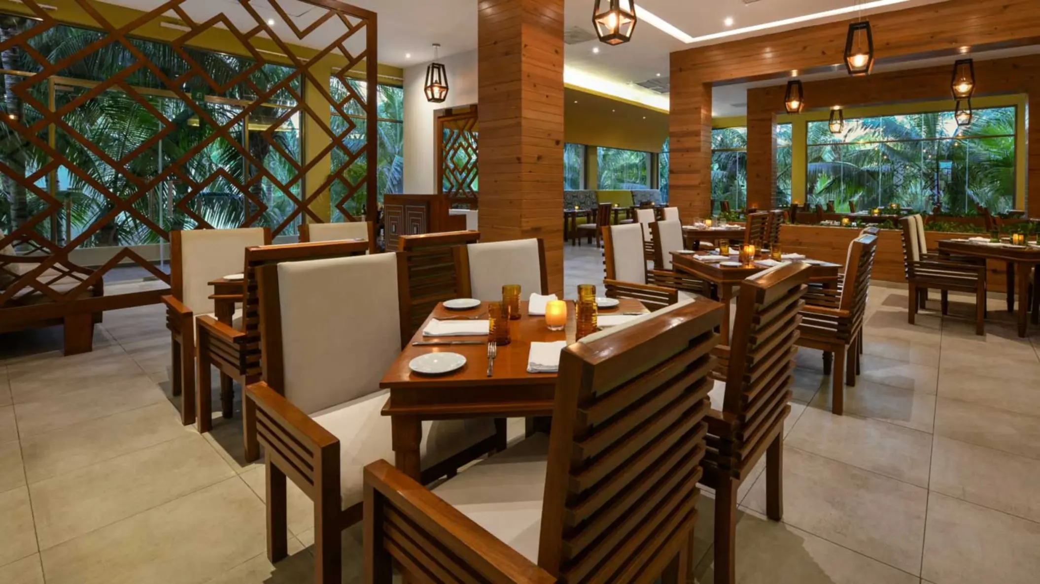 restaurant at El Dorado Maroma