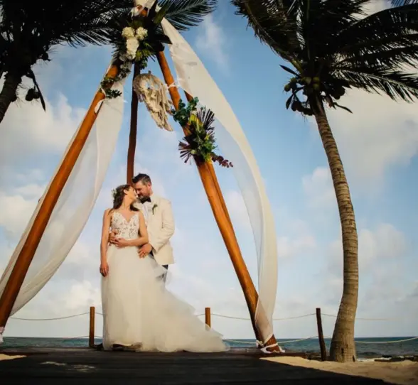 bride and groom at El Dorado Royale