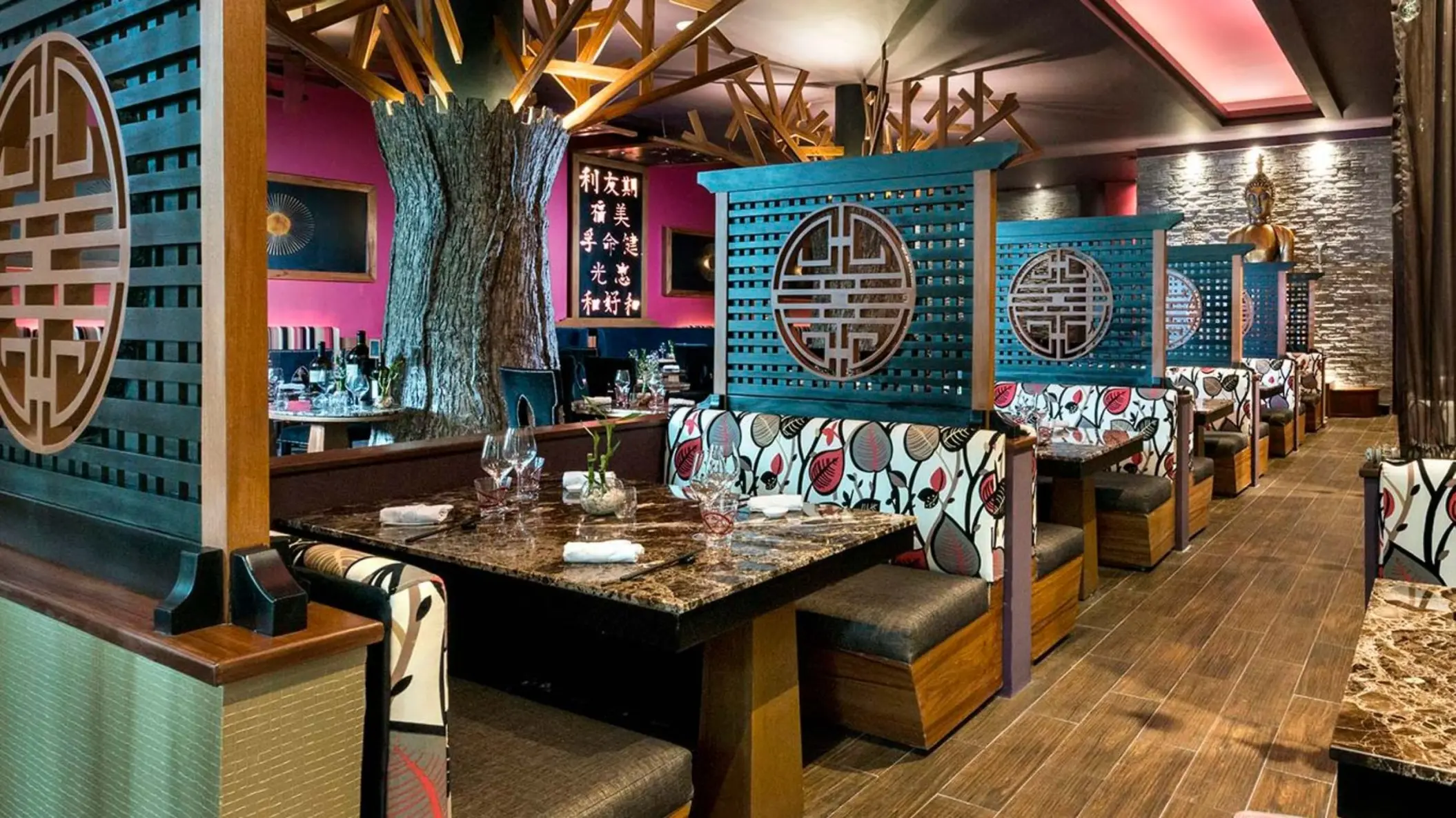 asian restaurant at El Dorado Seaside Suites
