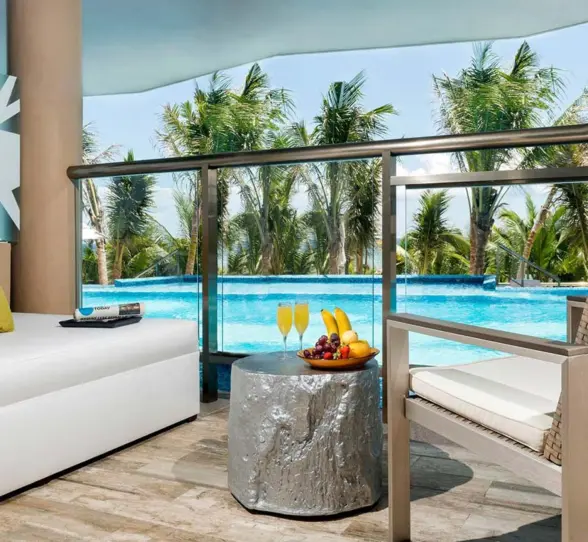 balcony of suite with swim out access at El Dorado Seaside Suites