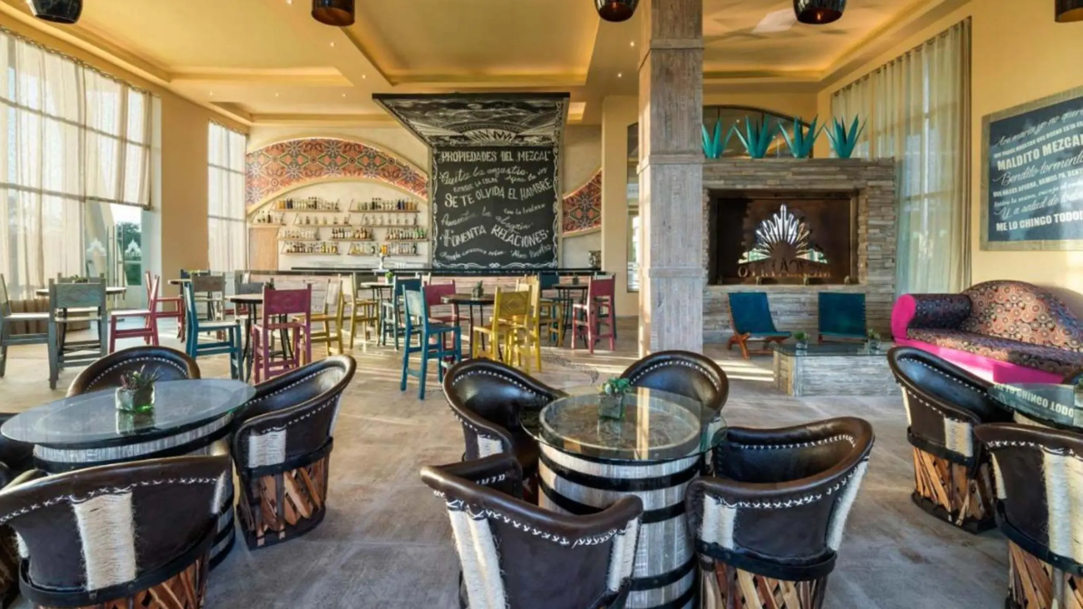 bar at El Dorado Seaside Suites
