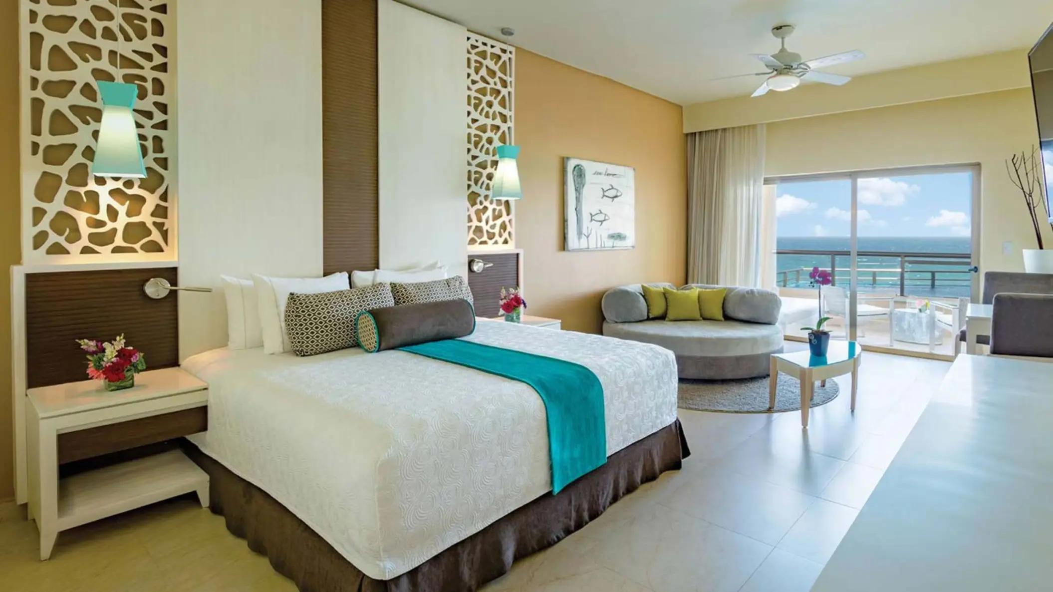 oceanview suite at El Dorado Seaside Suites