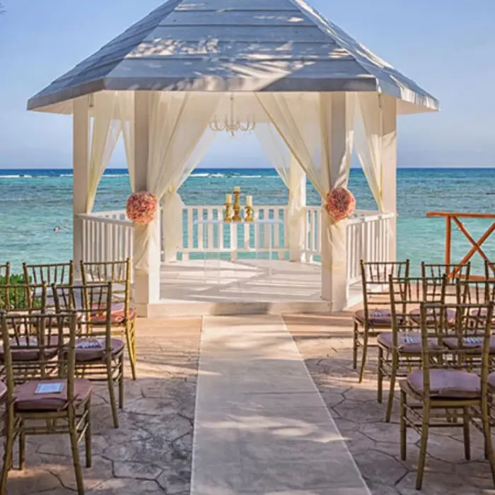 wedding venue at El Dorado Seaside Suites