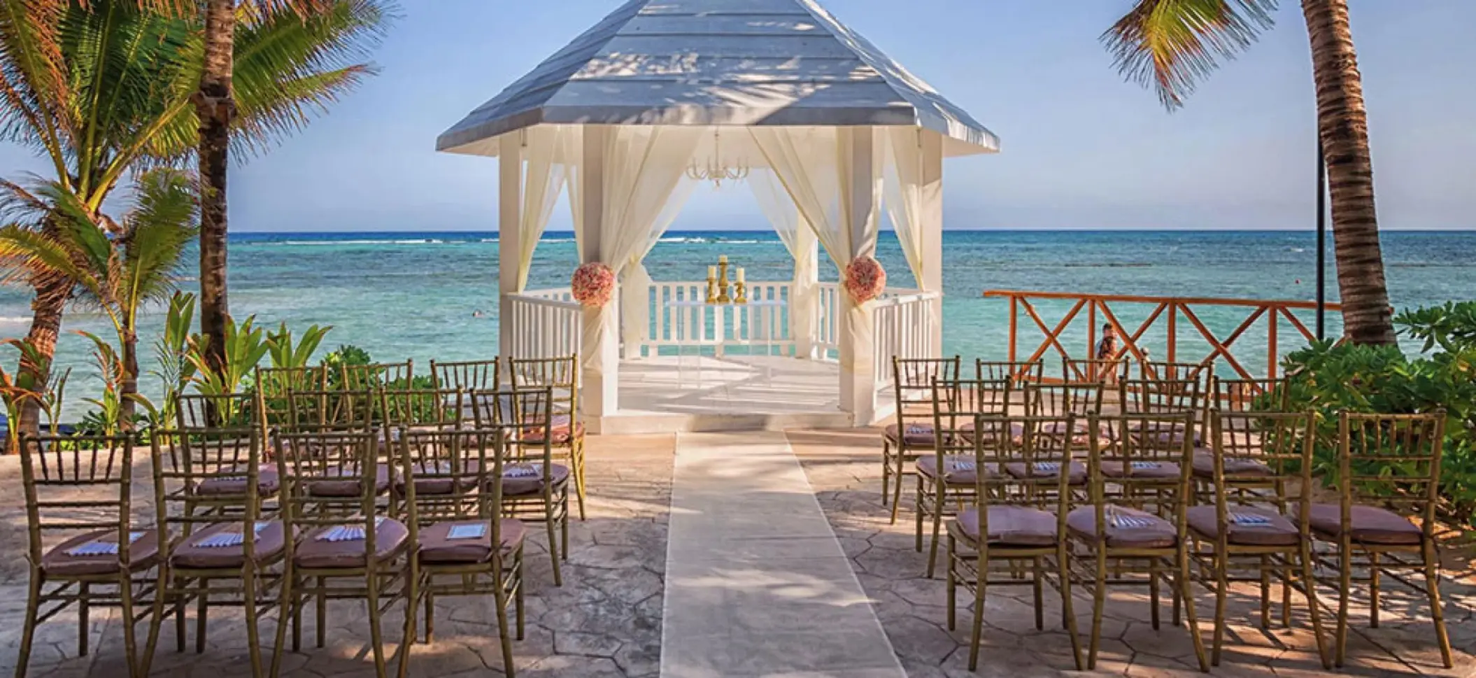 wedding venue at El Dorado Seaside Suites