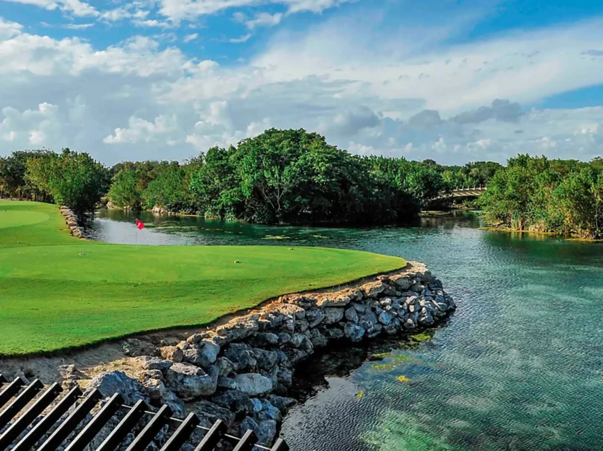 golf course at Fairmont Heritage Place Mayakoba
