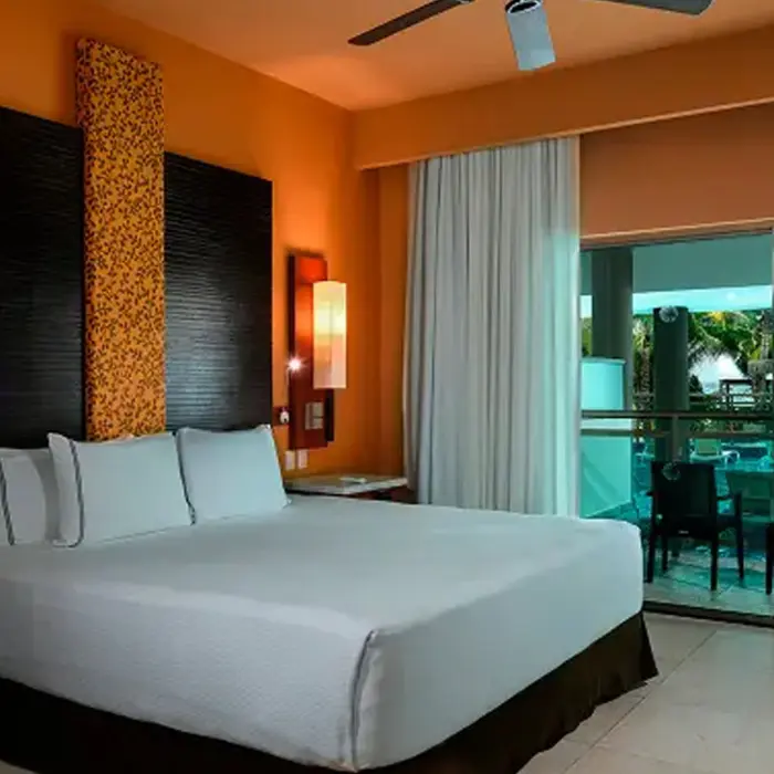 swim up suite at Generations Riviera Maya Resort