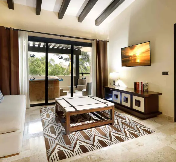 ambassador suite at grand palladium colonial
