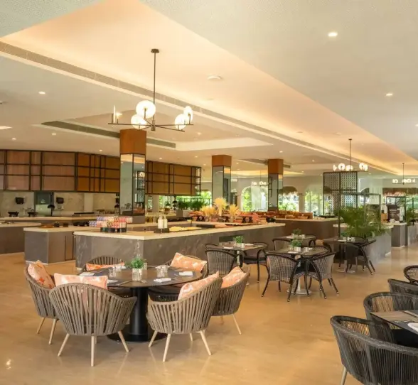 la hacienda restaurant at grand palladium kantenah