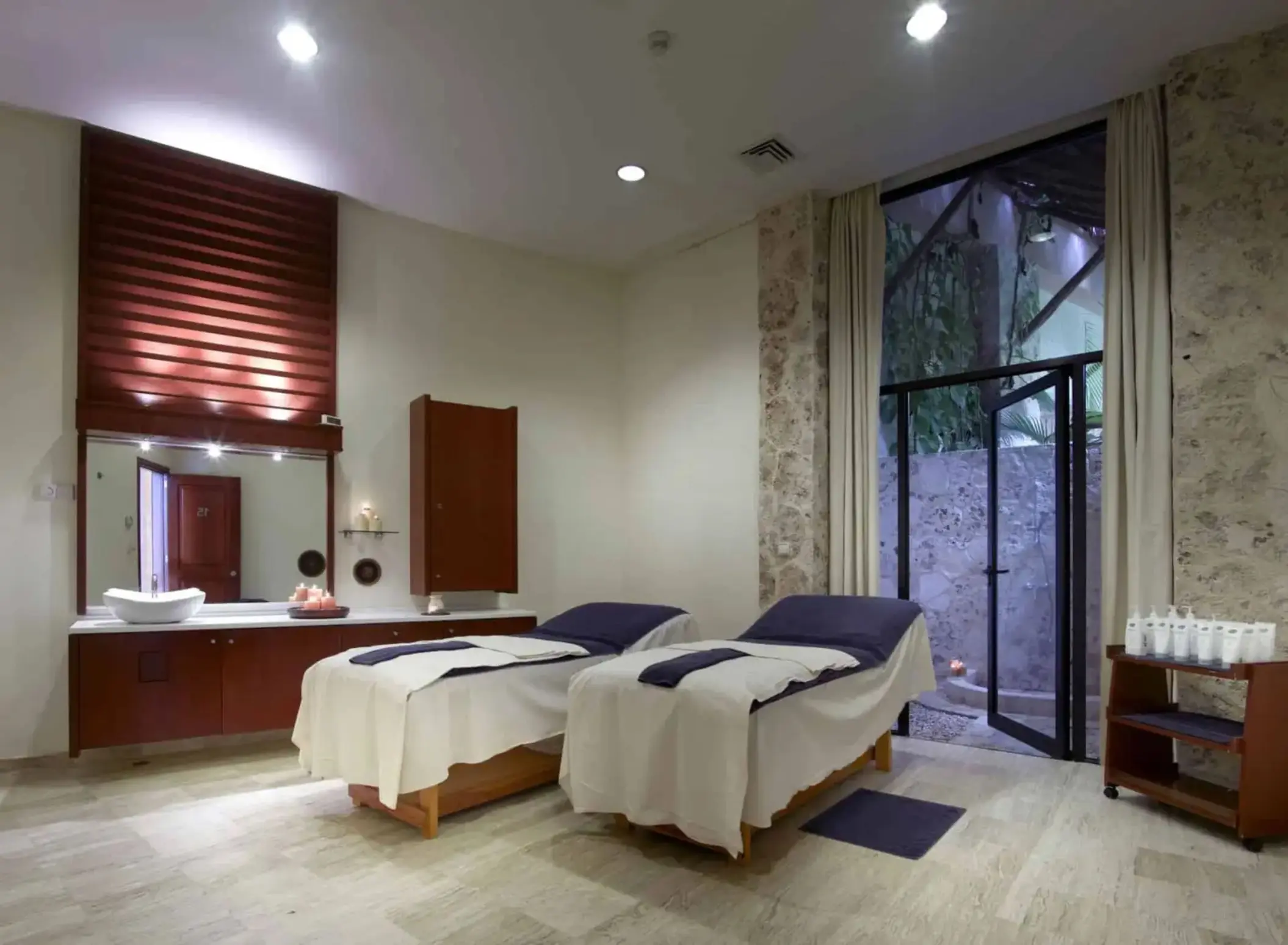 massage cabin at the spa at grand palladium kantenah