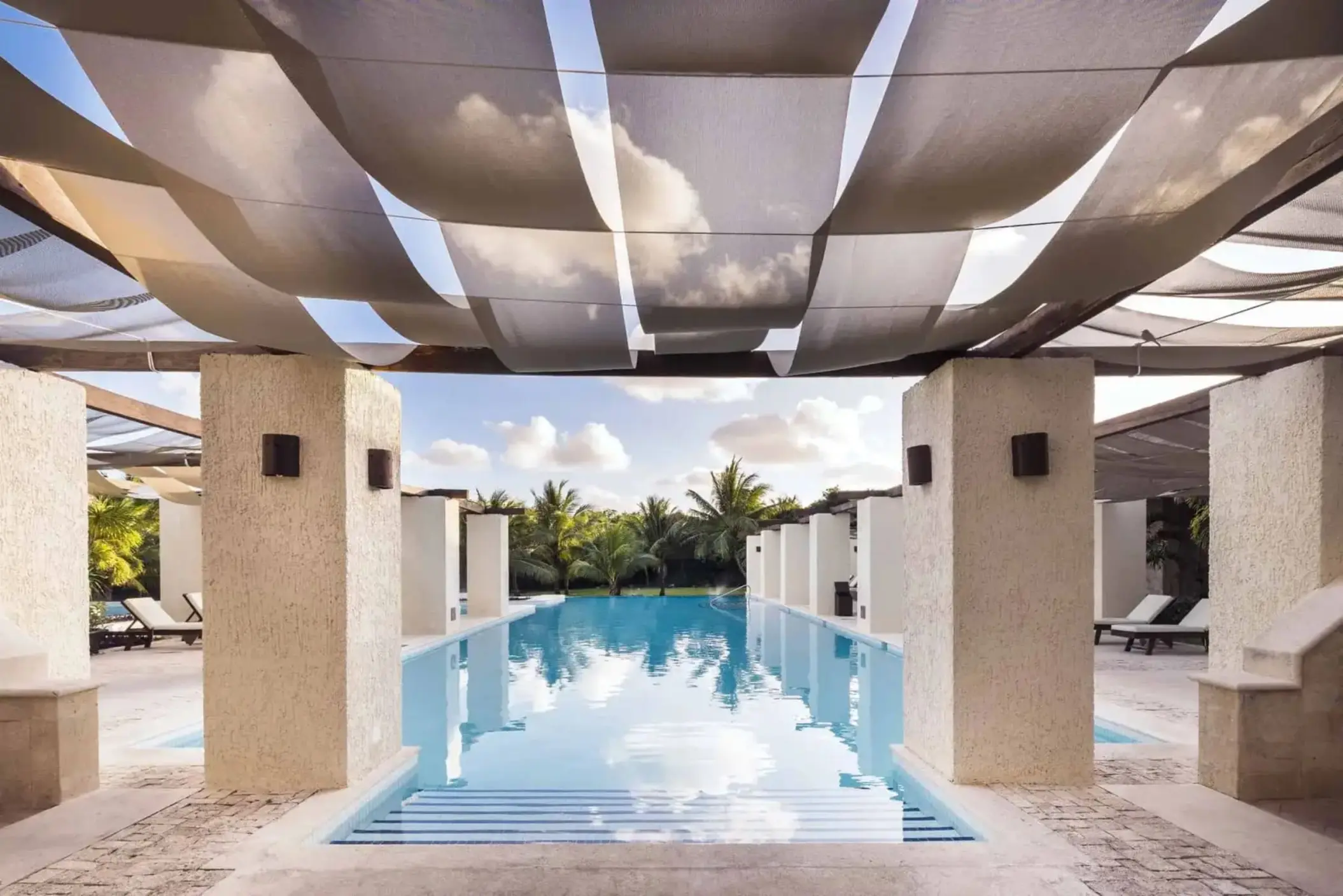 pool at the spa at grand palladium kantenah