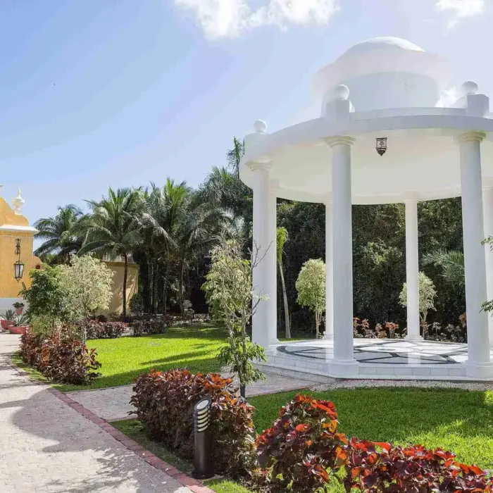 wedding gazebo and chapel venues at grand palladium kantenah