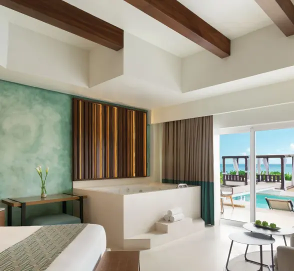 Hilton Playa del Carmen Junior Suite Swim Up Oceanfront King
