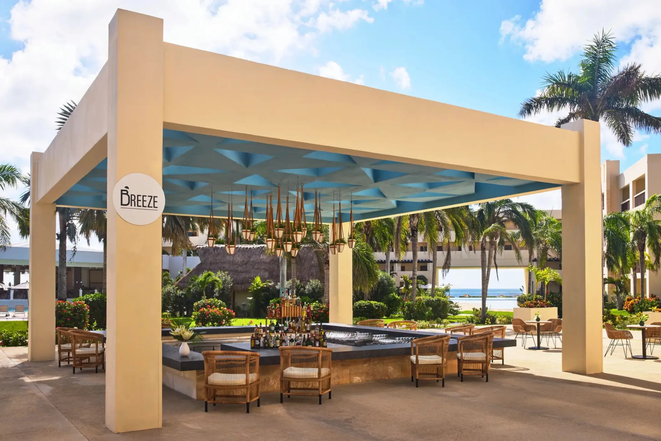breeze bar at Hyatt Ziva Riviera Maya