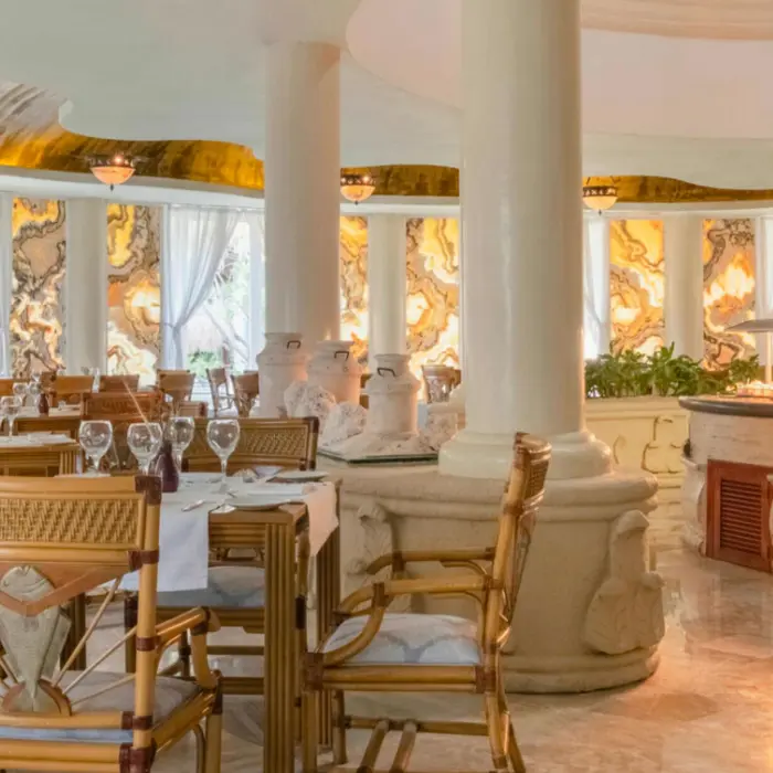 restaurant at Iberostar Waves Paraiso del Mar