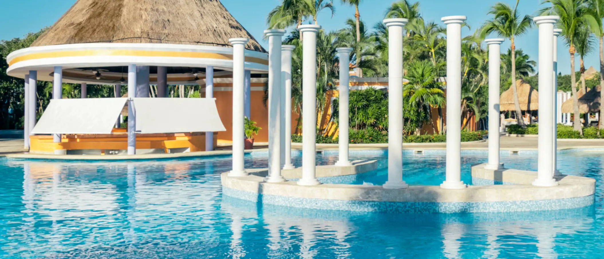 pool and swim up bar at Iberostar Waves Paraiso Beach