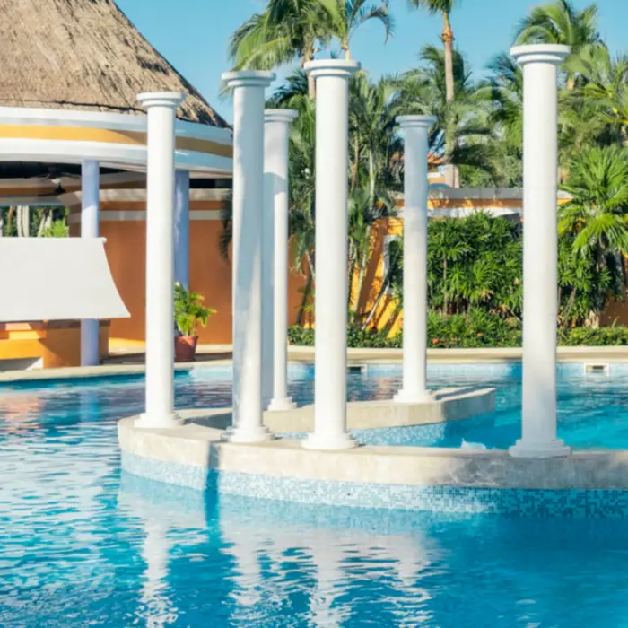 pool and swim up bar at Iberostar Waves Paraiso Beach