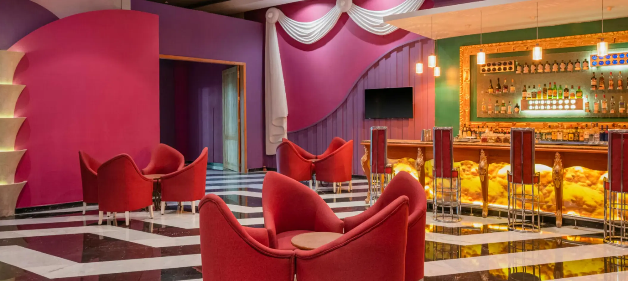 restaurant and bar at JOIA Paraiso by Iberostar