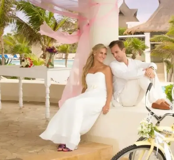 bride and groom at kore tulum