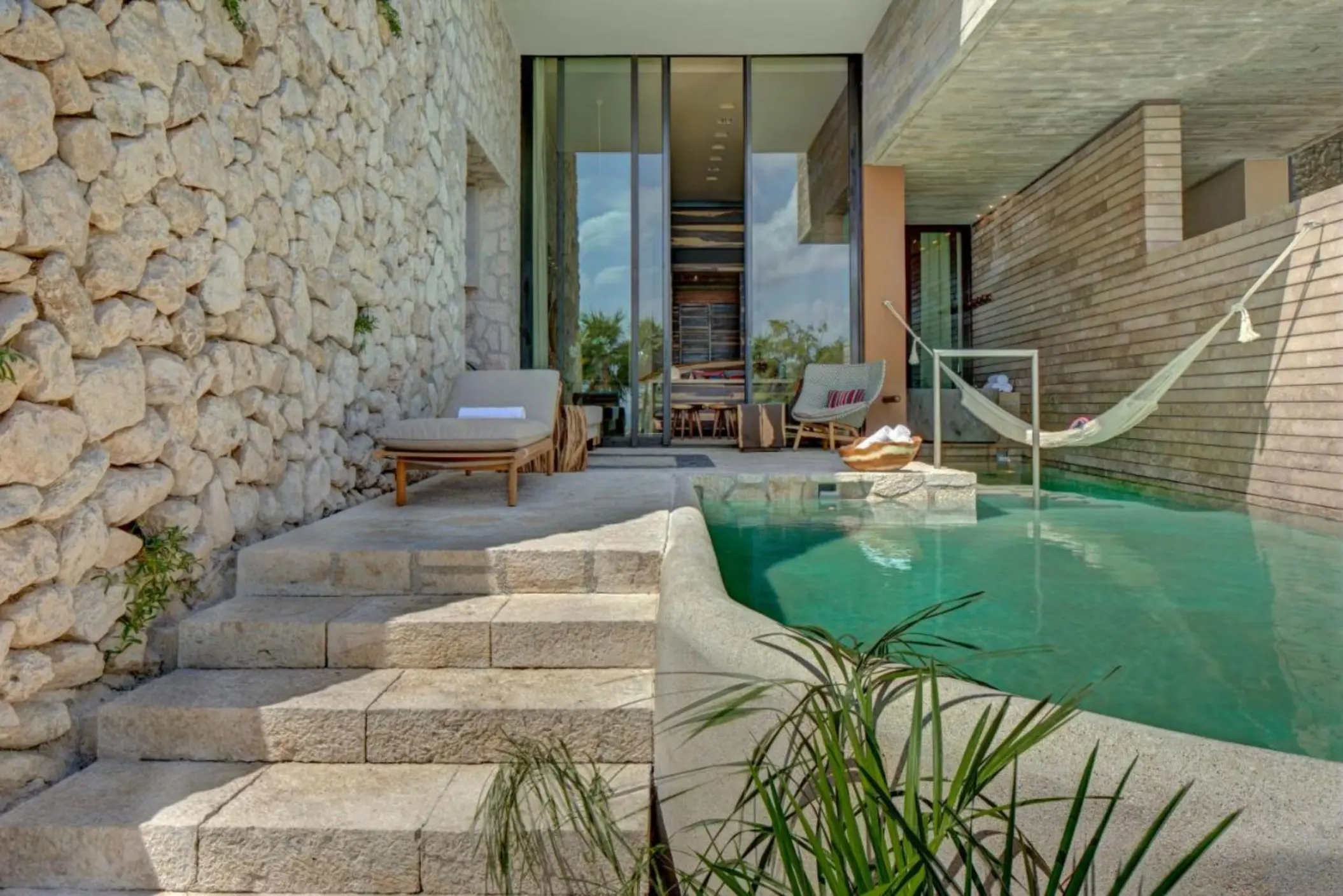 exterior of suite with plunge pool at La Casa de la Playa