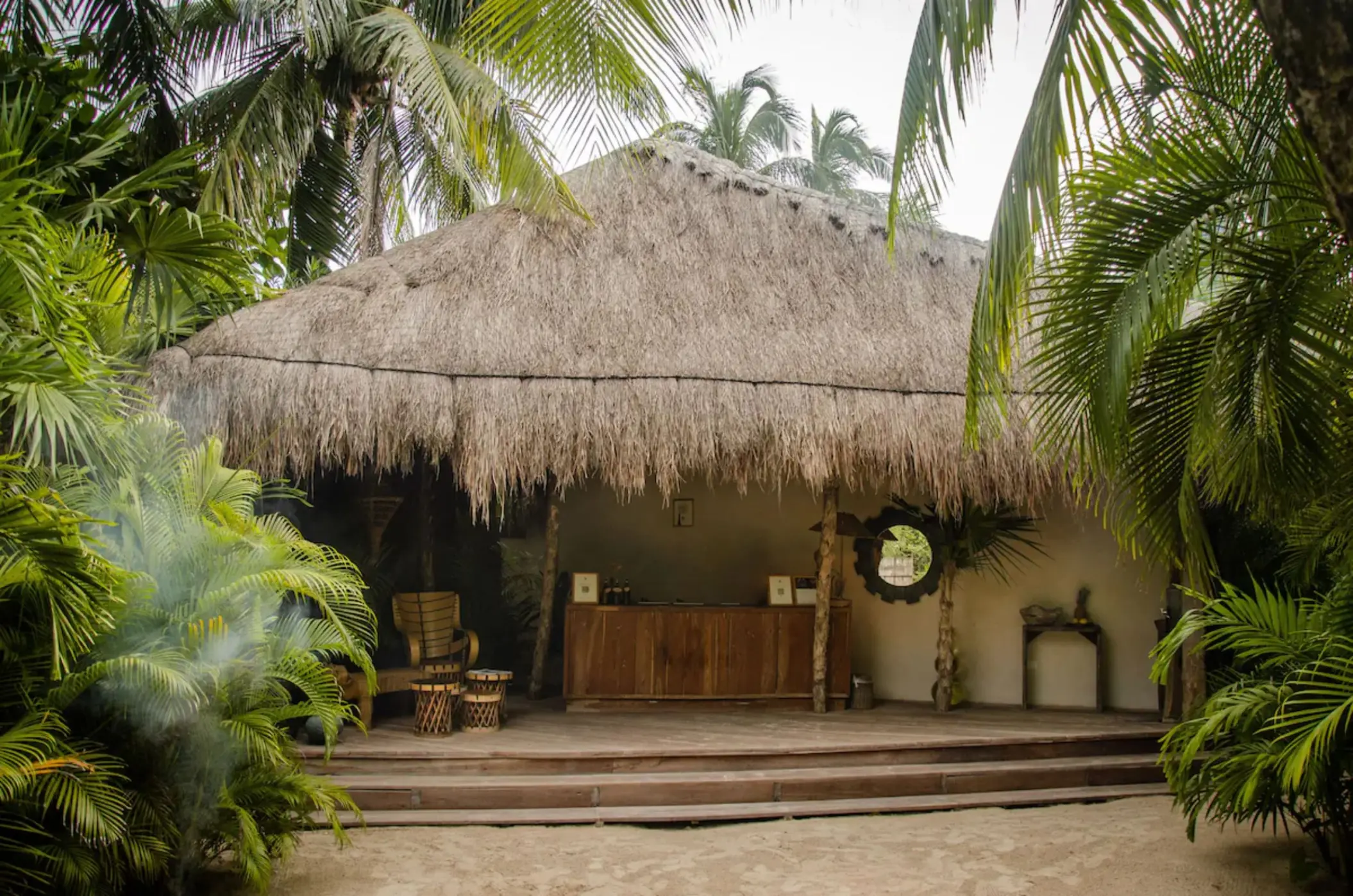 reception of La Valise Tulum