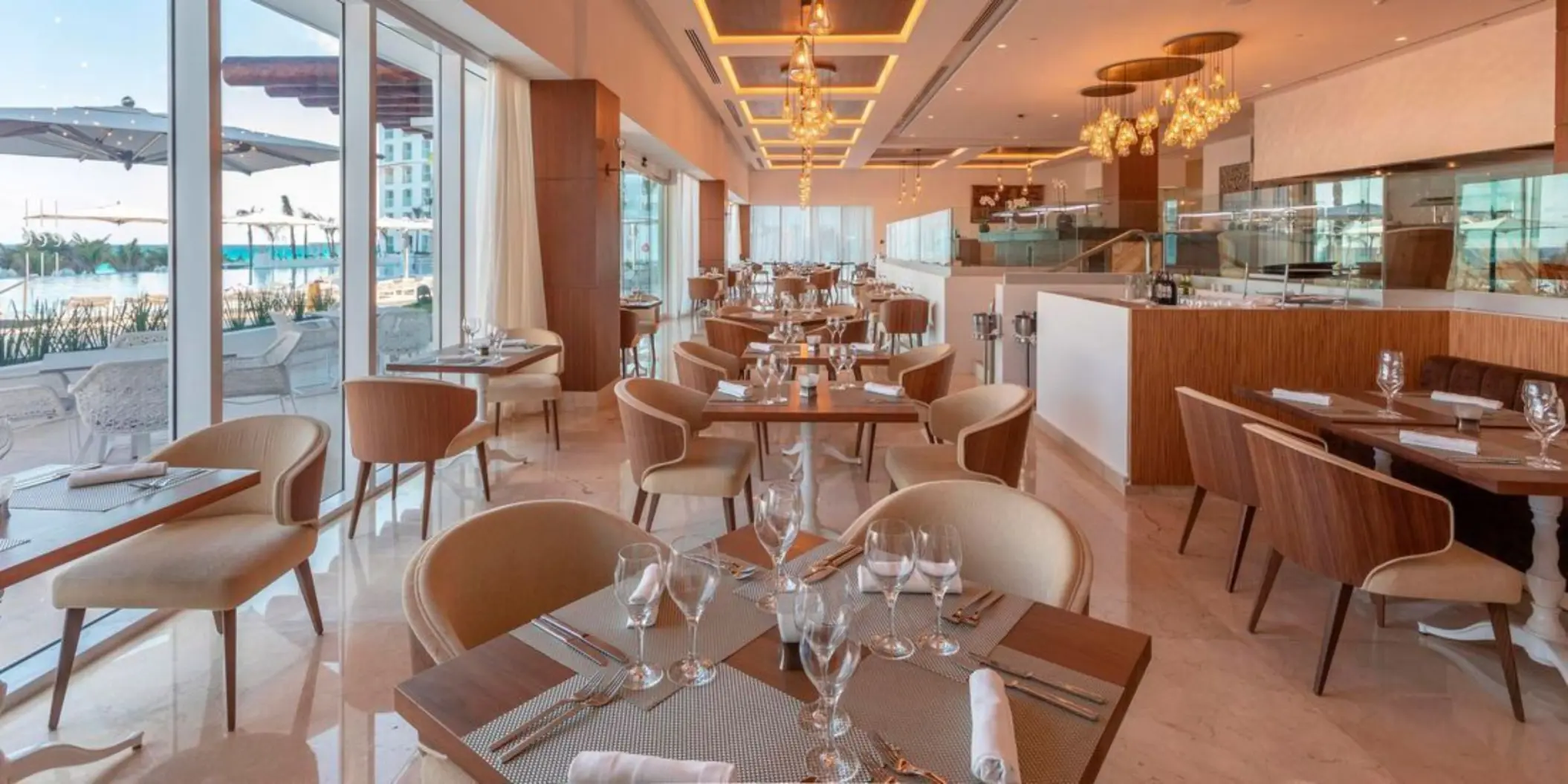 blanc restaurant at Le Blanc Spa Resort Cancun