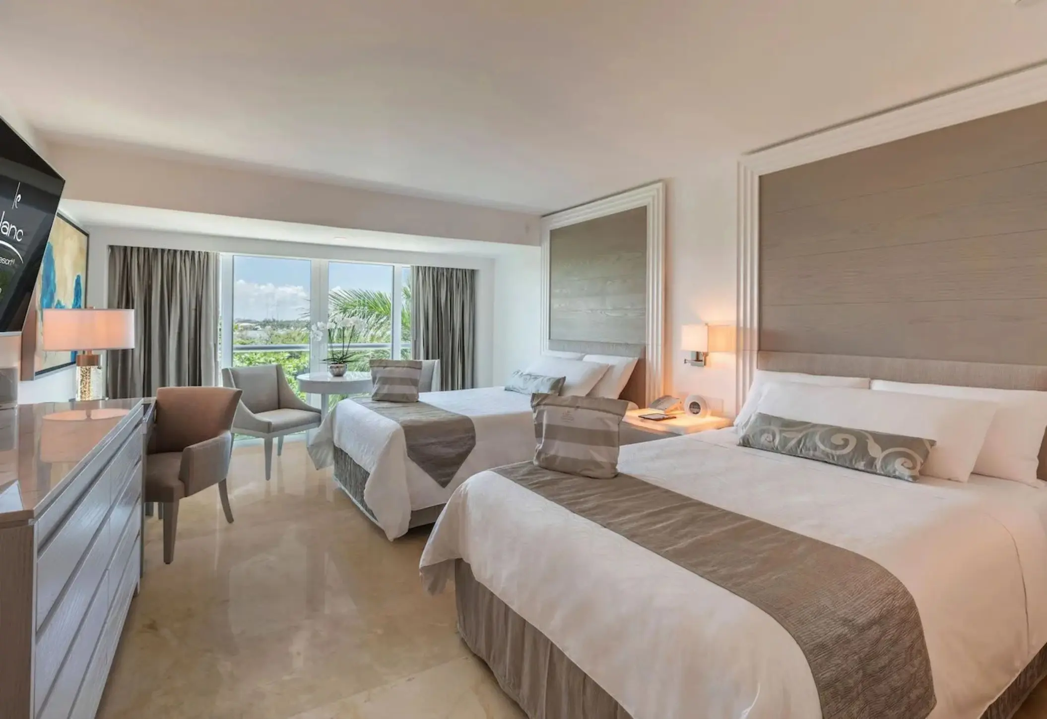 royale deluxe lagoon view suite at Le Blanc Spa Resort Cancun
