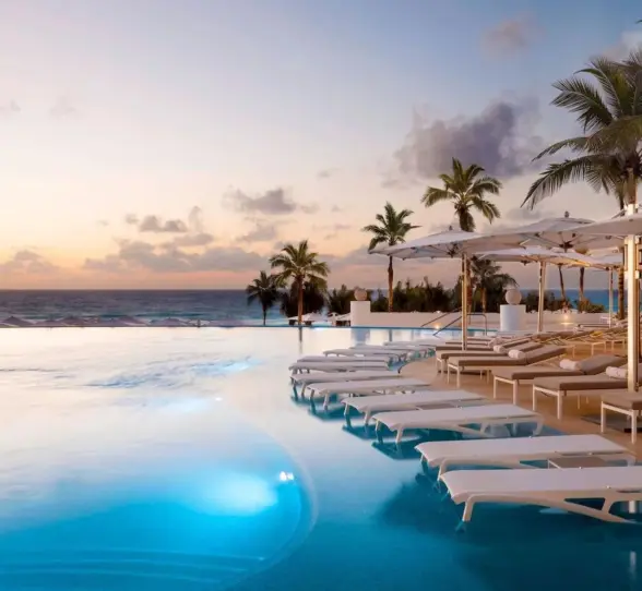 sol pool with loungers at Le Blanc Spa Resort Cancun