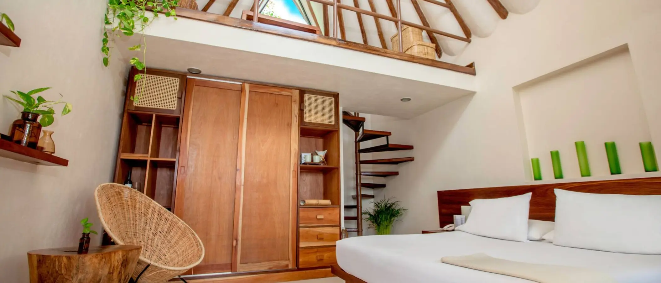 sea view suite at Mezzanine Hotel
