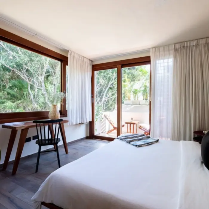 petite jungle room at Mi Amor