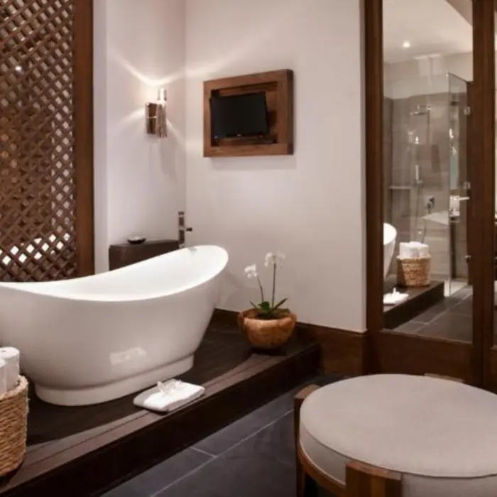 washroom of suite with tub at Nizuc Resort and Spa