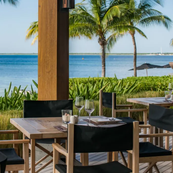 oceanfront restaurant at Nizuc Resort and Spa