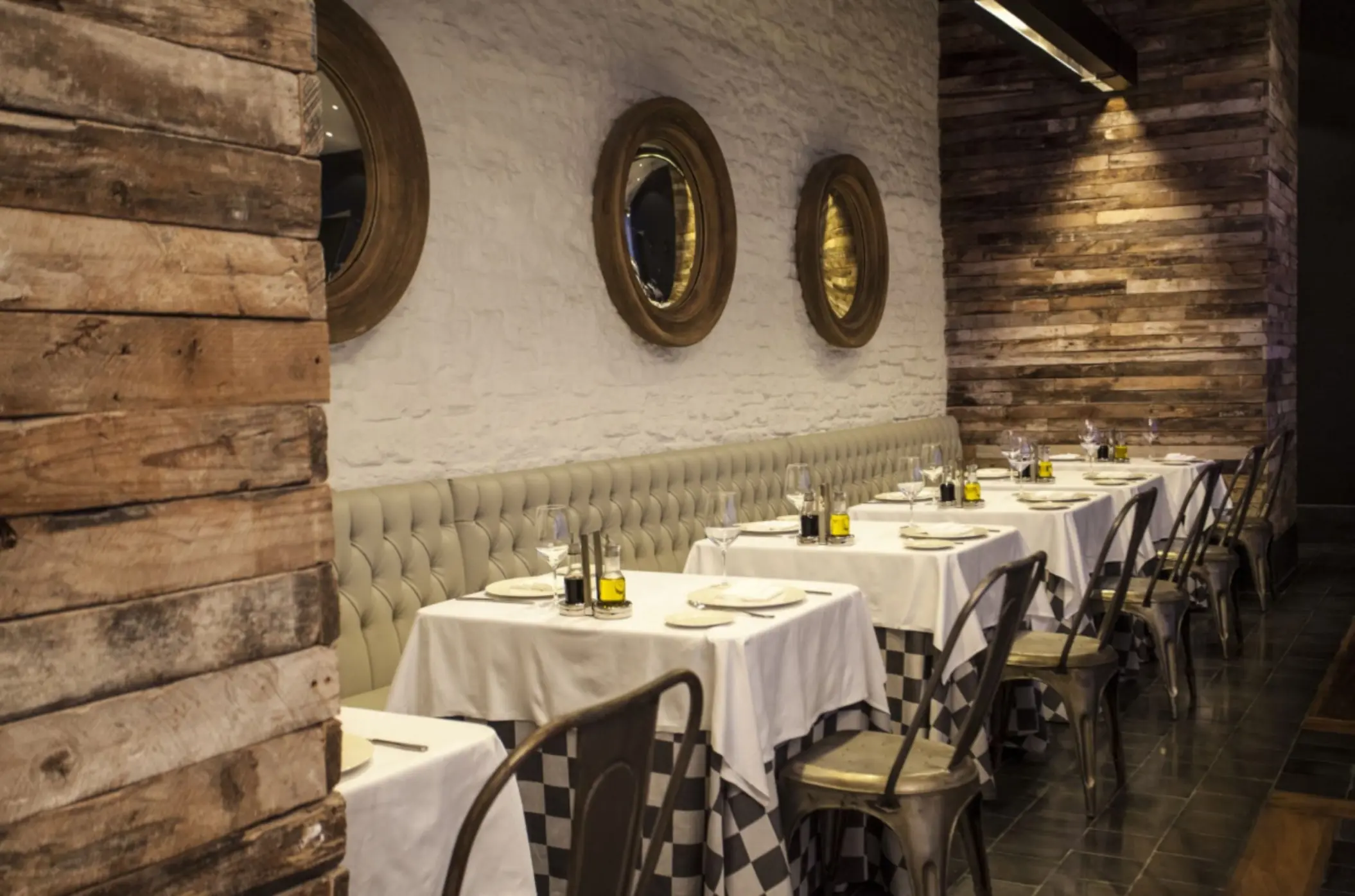 dining at Nizuc Resort and Spa