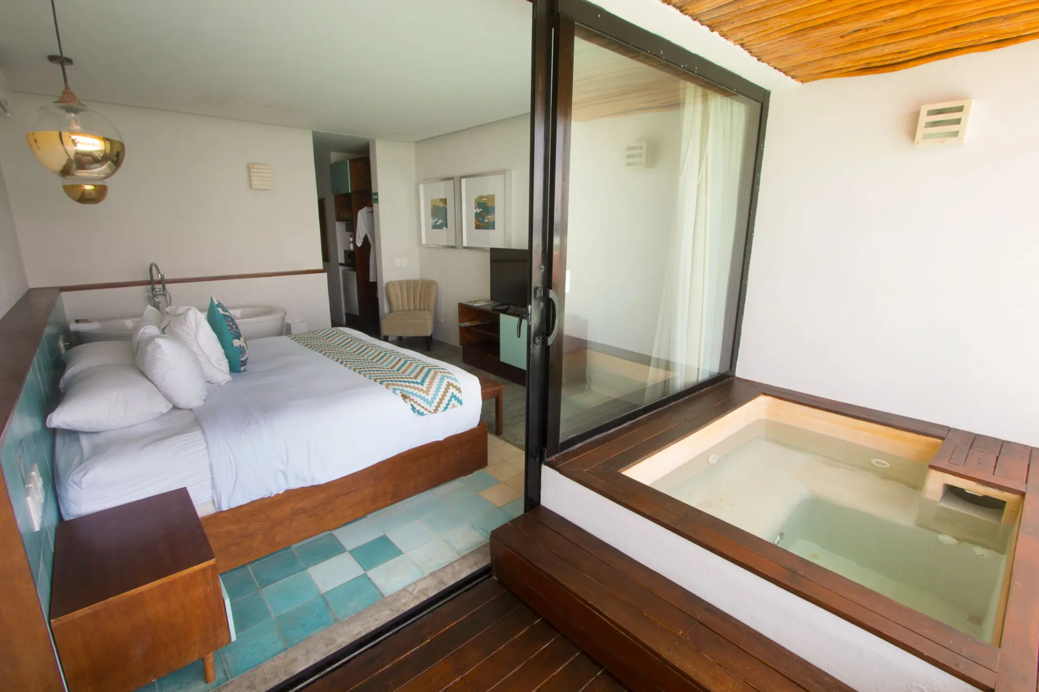 suite with jacuzzi at O'Tulum Boutique Hotel