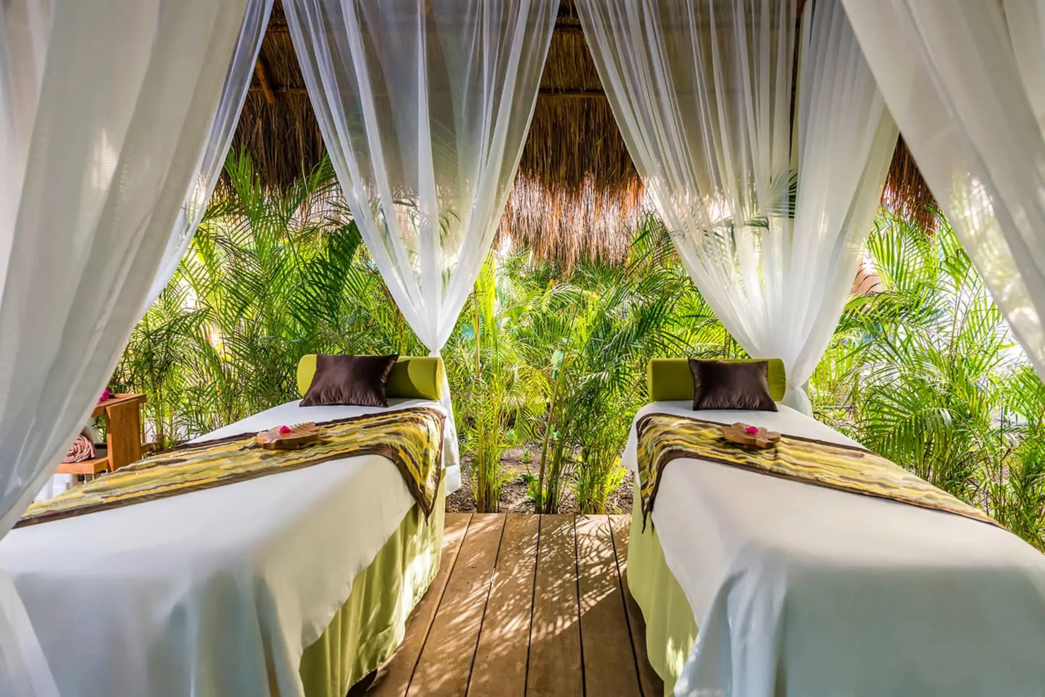 despacio spa center massage table setup at Ocean Riviera Paradise