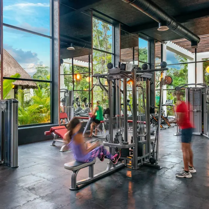 people working out at the gym at Ocean Riviera Paradise