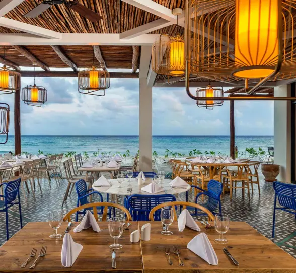 pez vela restaurant at Ocean Riviera Paradise