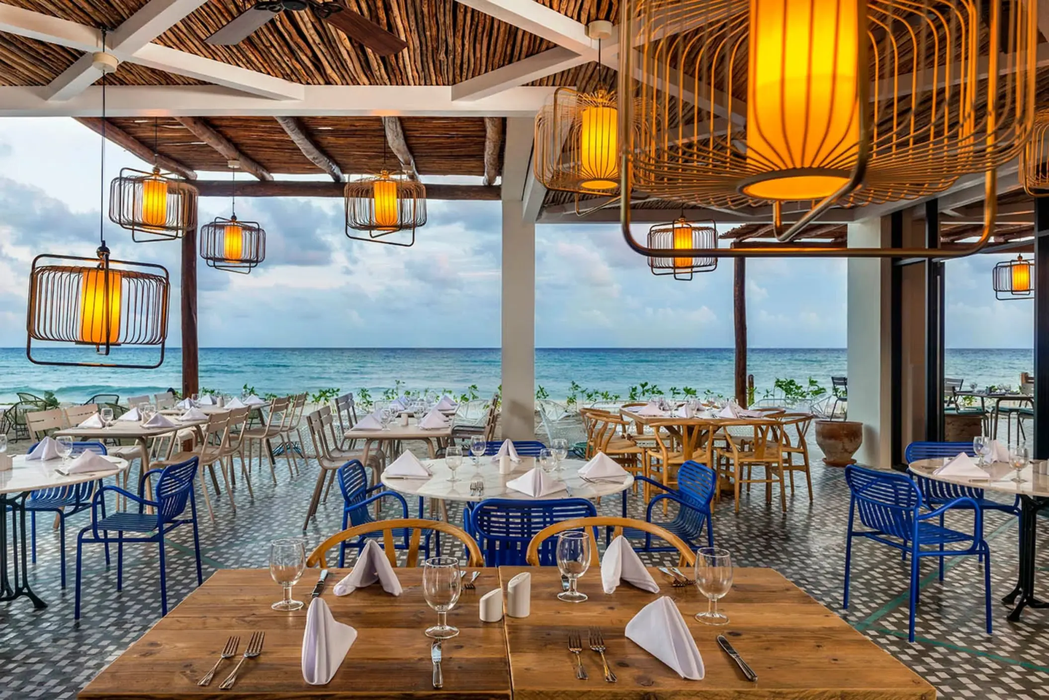 pez vela restaurant at Ocean Riviera Paradise