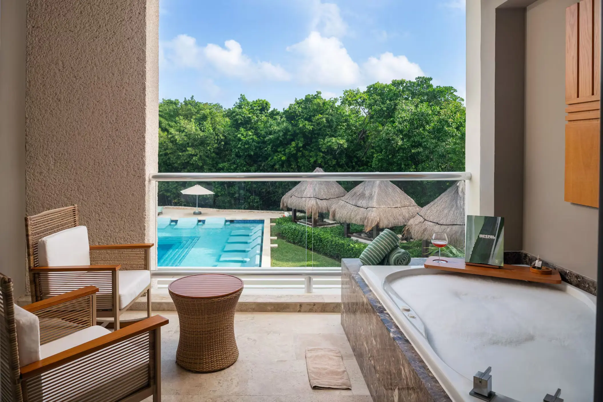 balcony of the reserve junior suite nature view at Paradisus La Perla